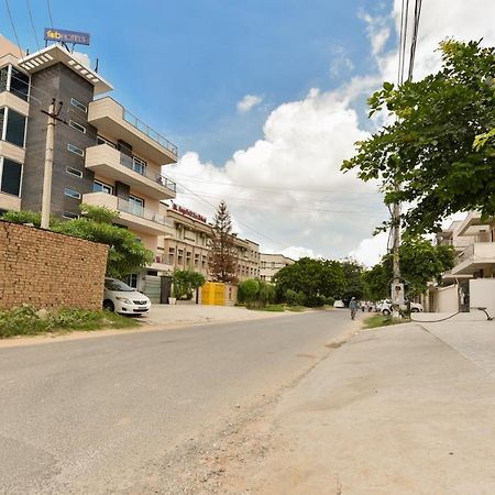 Hotel Luxury Collection Gurgaon Dış mekan fotoğraf